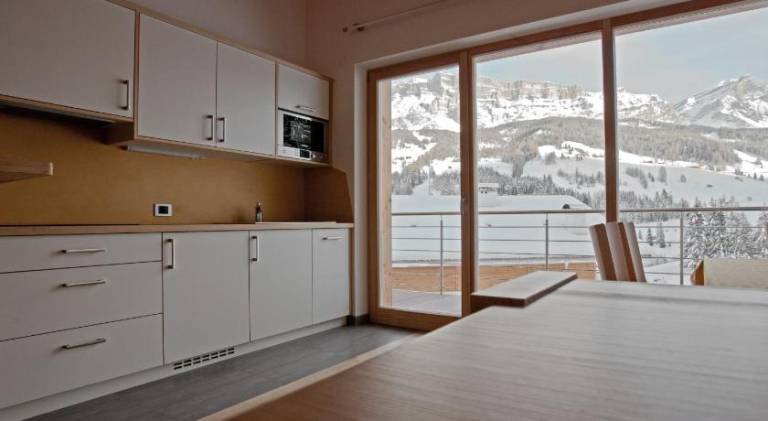 Charming rental apartment with patio, yard & barbecue | Ski nearby | Dogs allowed — photo 2