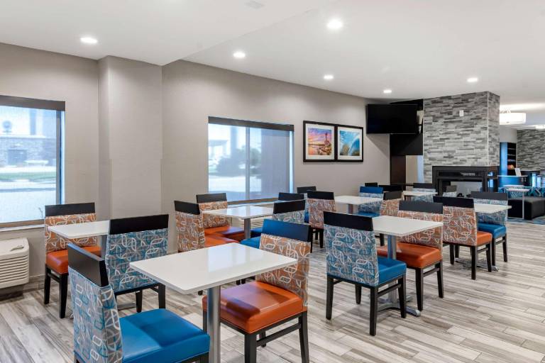 Comfort Inn & Suites Emporia — photo 4