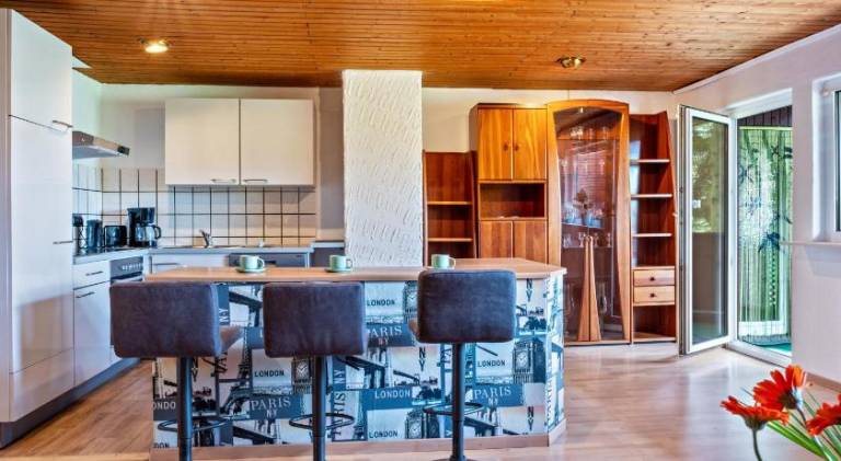 Holiday apartment with 2 rooms for 4 persons — photo 2