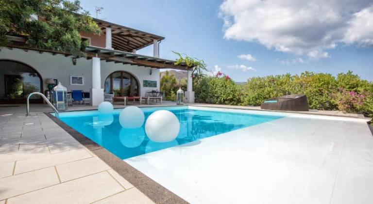 Ample villa with pool | Pet-friendly in Lipari