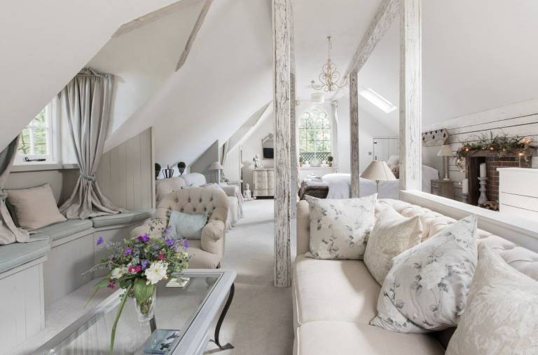 Cottage  Chertsey