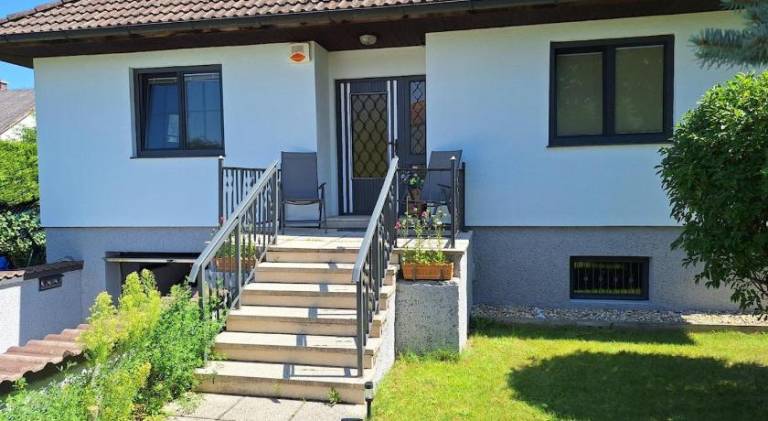 100 m&sup2; Ferienhaus