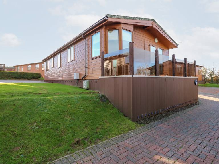 Cottage with garden | Beach view — photo 2