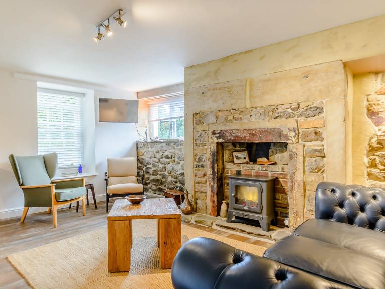 Family-oriented cottage | River view | Pets allowed — photo 2
