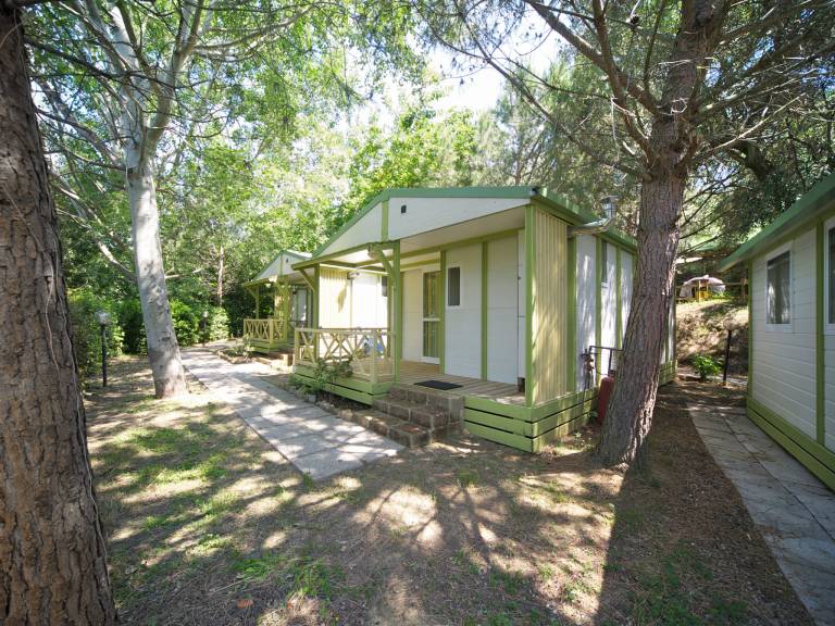 Family-oriented vacation home with yard, pool & terrace | Dogs allowed — photo 4