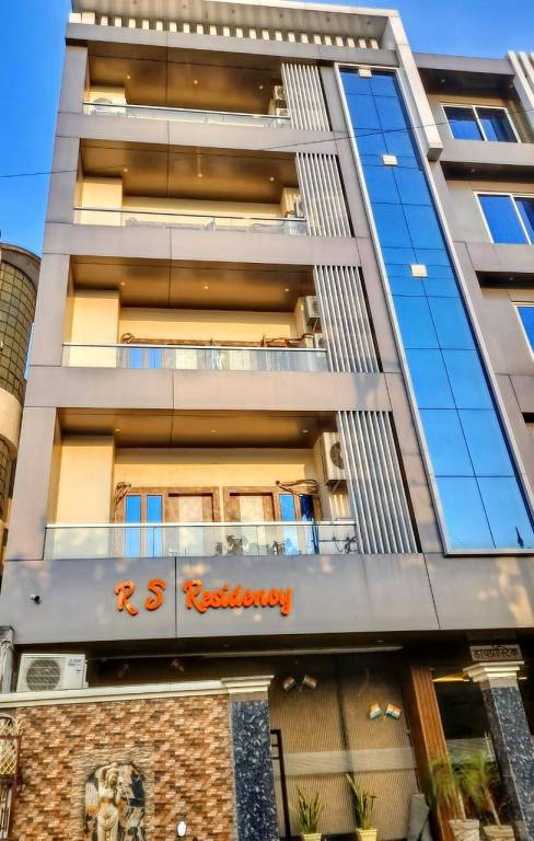 RS Residency By Wheels Hospitality in Tola