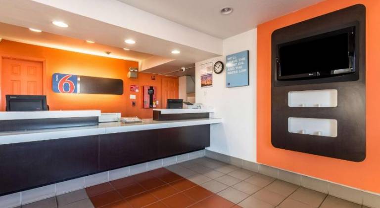 Motel 6 Garland, TX - Dallas — photo 3