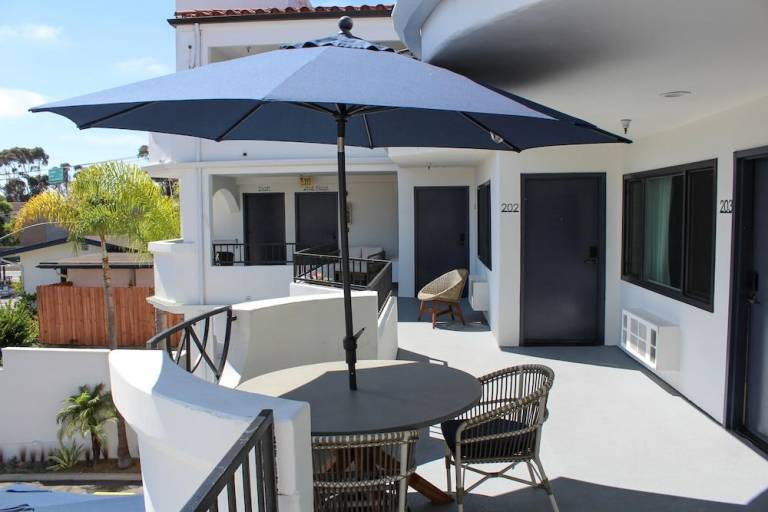 The Surfbreak Hotel — photo 2