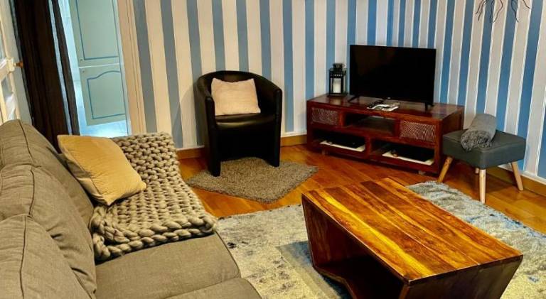 Rental apartment with 2 rooms for 4 persons — photo 2