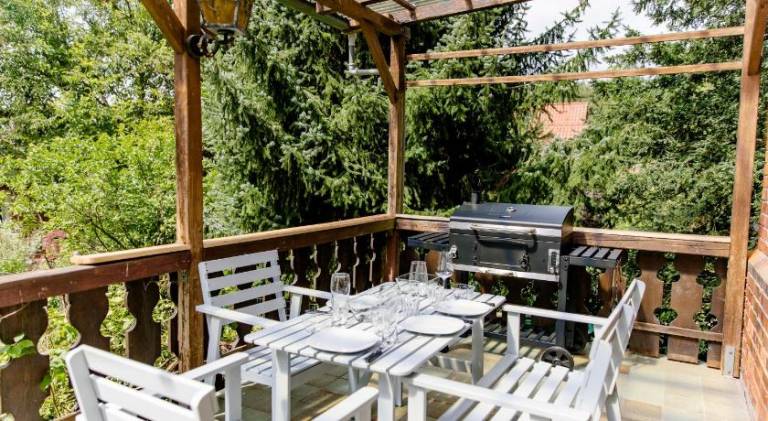 Apartment with yard & patio | Good for workation — photo 4