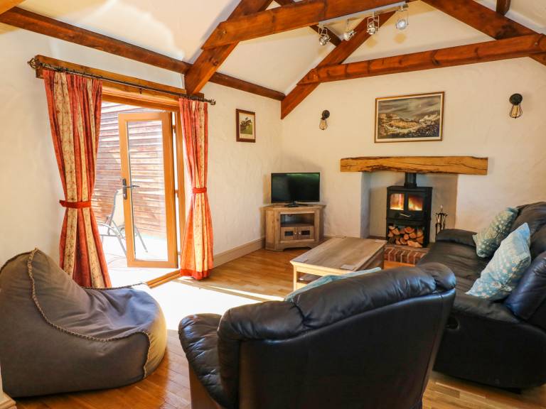 Child-friendly pleasant cottage with garden & jacuzzi | Dogs allowed — photo 2