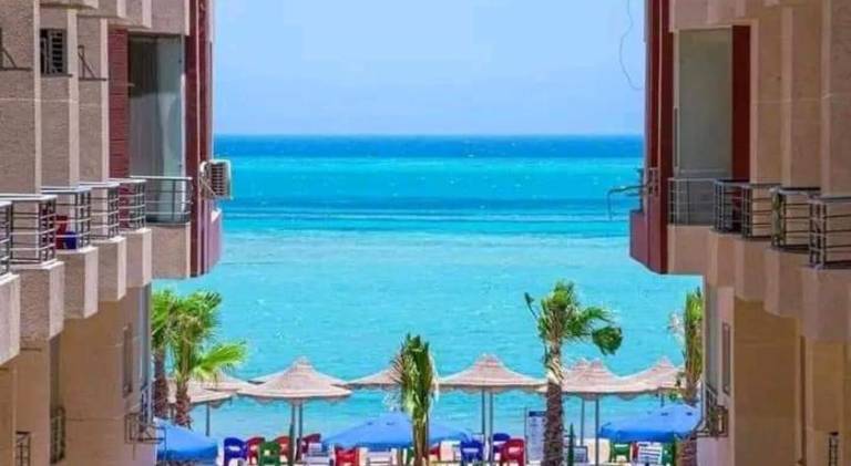 Beautiful serviced apartment with private pool, jacuzzi & yard | Next to the beach | Suitable for remote work | Dogs allowed — photo 5