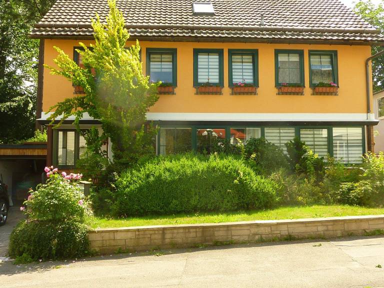 Family-oriented beautiful apartment with barbeque & patio | Pet-friendly in Goettingen