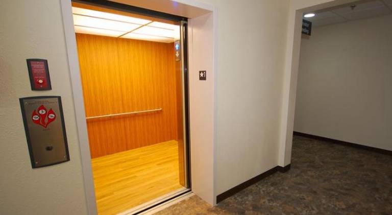 White House Suites — photo 5