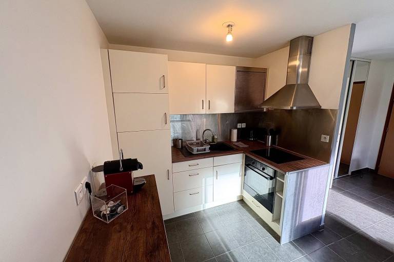 Rental apartment with terrace — photo 2