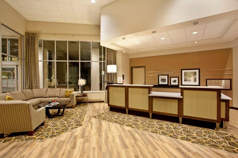 Hampton Inn & Suites Minneapolis/Downtown — photo 4