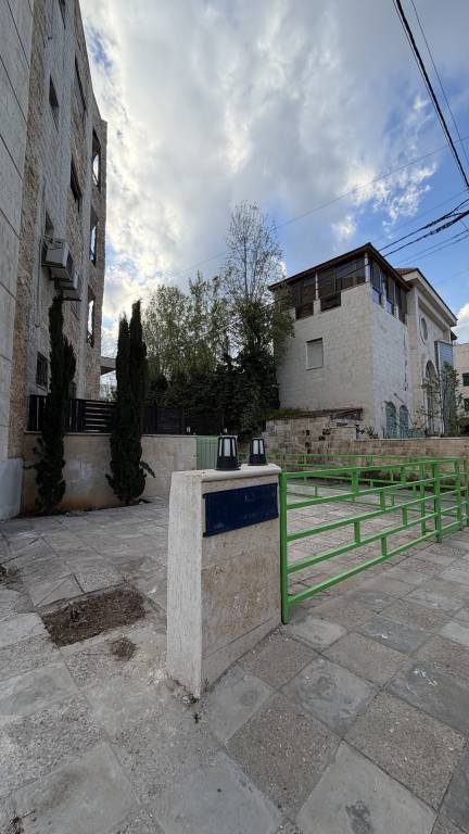 Child-friendly lovely apartment with garden & patio | City view | Pets allowed — photo 2