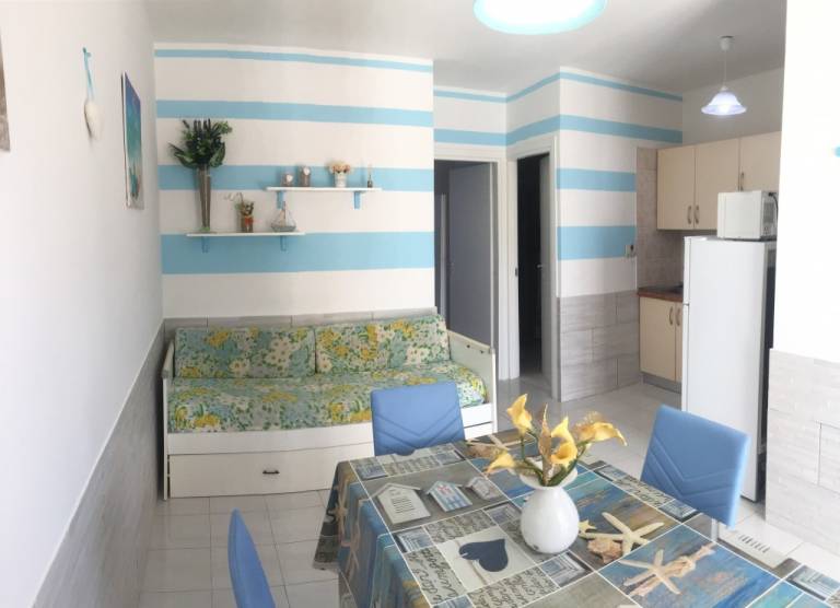 Family-oriented rental apartment with yard | Beach nearby | Pet-friendly — photo 4