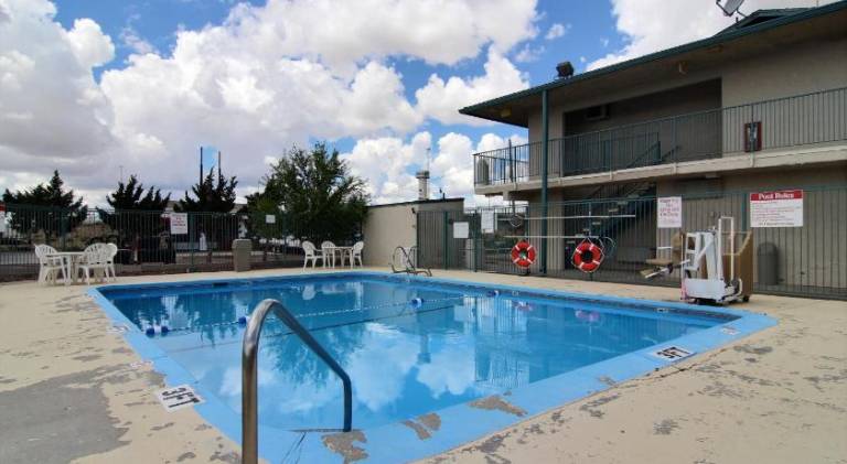 Motel 6 Gallup, NM — photo 2