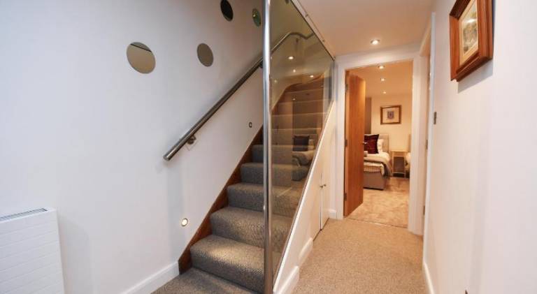 Spacious apartment | Pets are welcome — photo 2