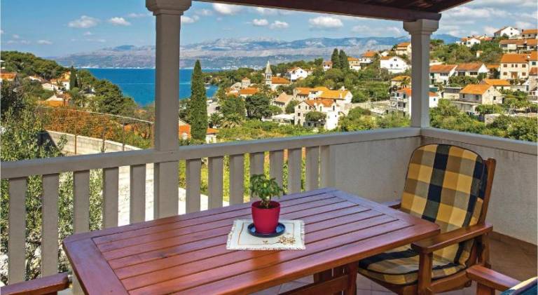 Lovely rental apartment | Pet-friendly in Supetar