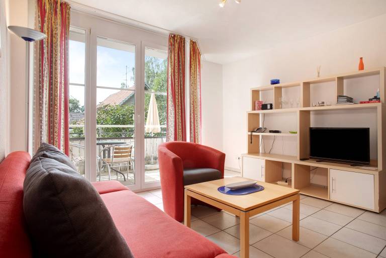 Holiday apartment with fast internet | Garden view — photo 3