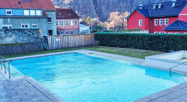 Rental apartment with pool in Thale