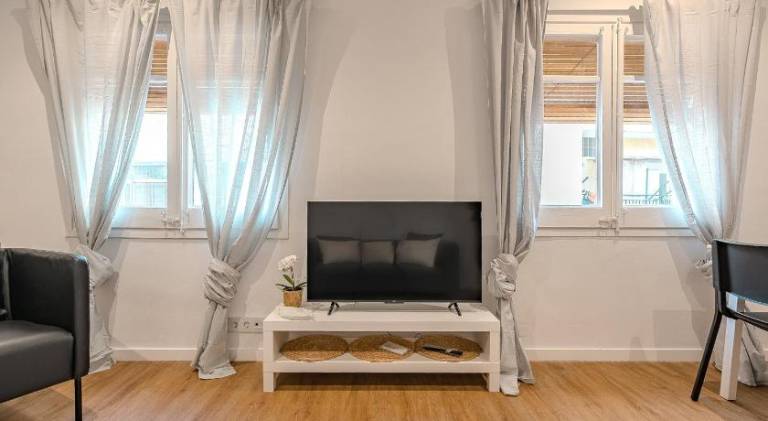 Holiday apartment | Next to Sagrada Família — photo 2