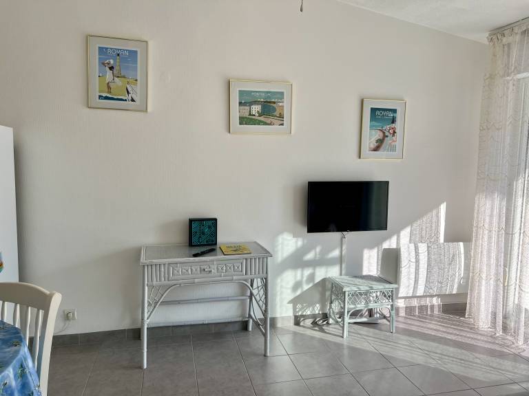 Rental apartment with pool — photo 4