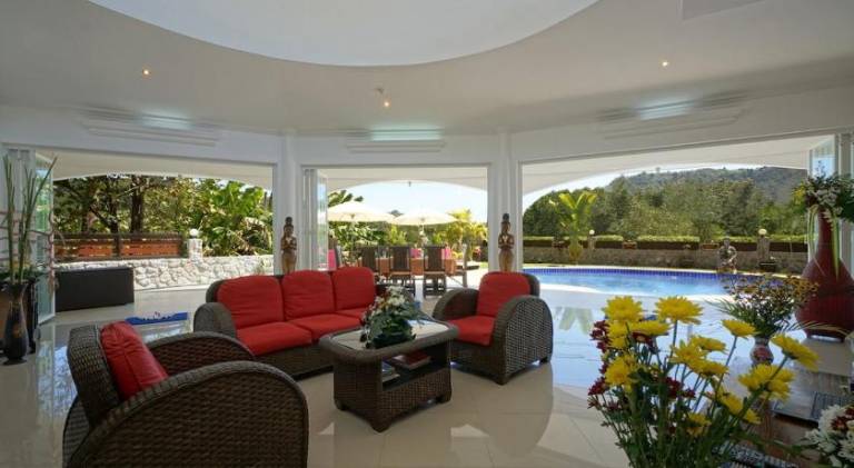 Pleasant villa with pool | Pet-friendly — photo 3