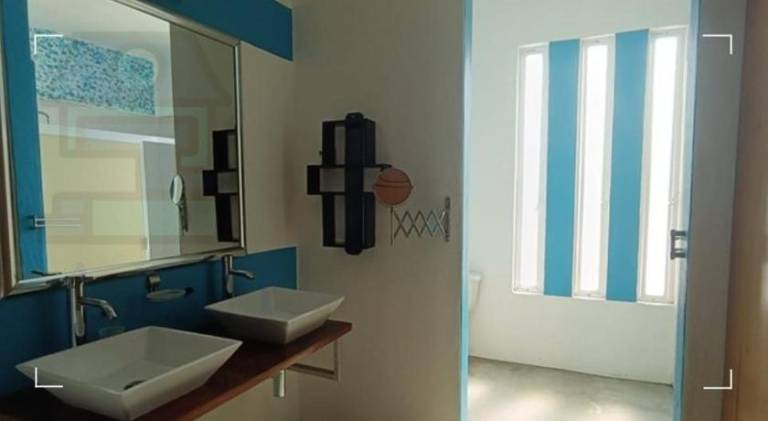 Beach-style house near the sea — photo 2