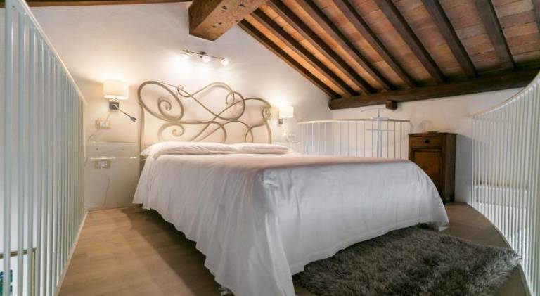 Rental apartment with garden & terrace | Near Leaning Tower of Pisa in Pisa