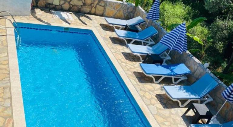 Fully equipped villa with barbecue, private pool & terrace | Good for workation | Dogs allowed in Fethiye