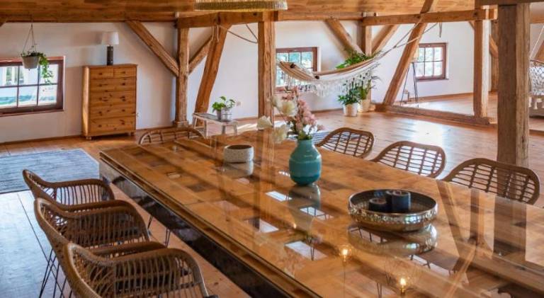 Vacation home with terrace, private pool & yard | Perfect for remote work — photo 4