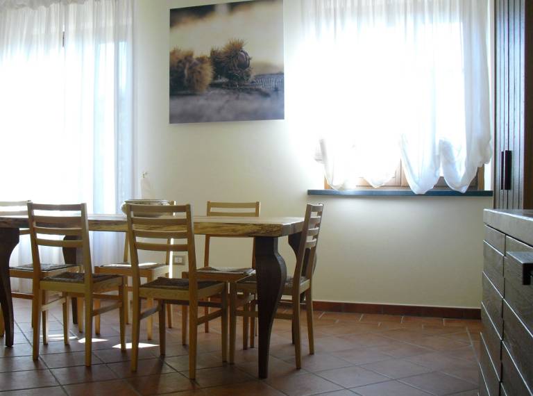 La Regina: Castagno — photo 3