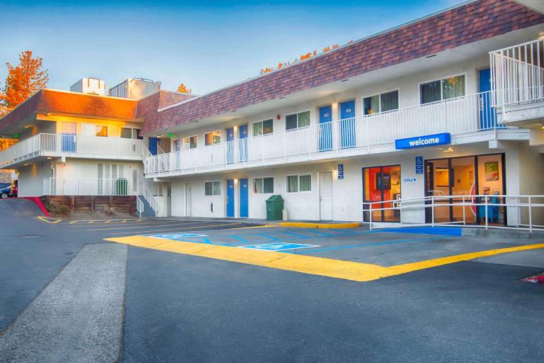 Motel 6 Mammoth Lakes, CA in Mammoth Lakes, CA