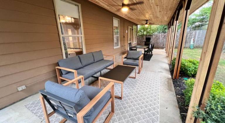Ample vacation home | Dogs allowed — photo 5