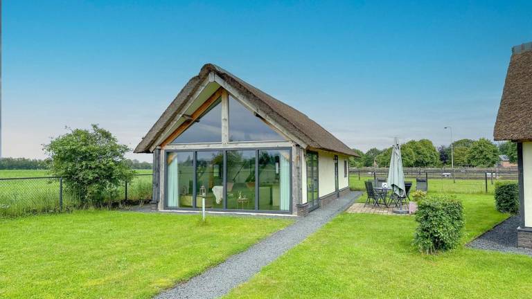 Ferienhaus mit Terrasse und Garten