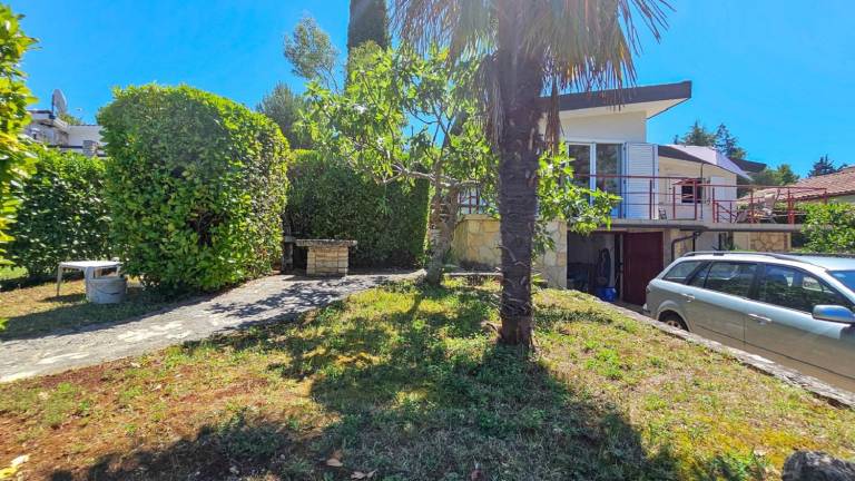 Holiday home located directly on the beach with sea view, outdoor shower, barbecue — photo 5