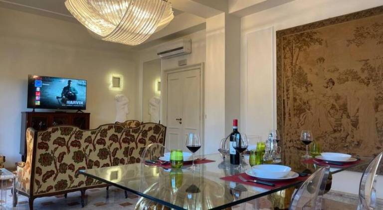Rental apartment with 3 rooms for 10 persons in Reggio Calabria