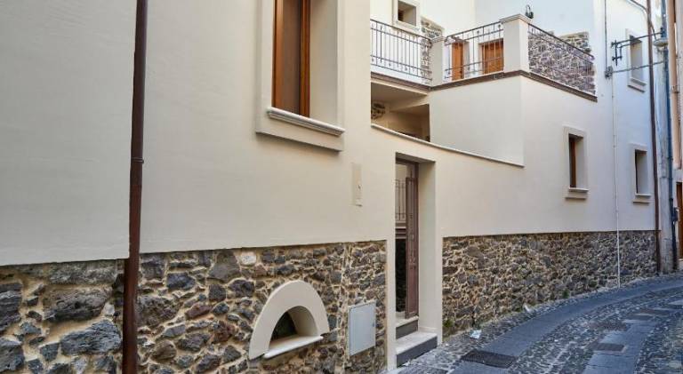 Apartment with terrace — photo 5