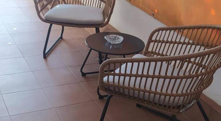 Apartment with patio — photo 4