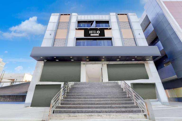 Super Hotel O Airport Road Near Leela Mahal