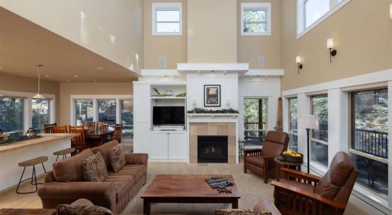 Beautiful house with hot tub | Pets allowed in Bend, OR