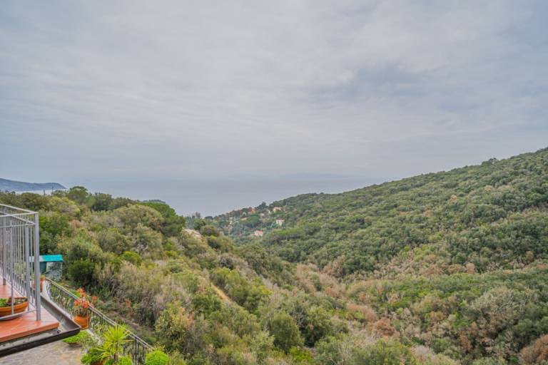 Family-friendly rental apartment with terrace & BBQ | Pet-friendly in Porto Azzurro
