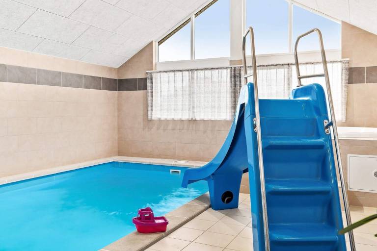 Fully equipped house with pool, grill & patio | Pets are welcome — photo 4