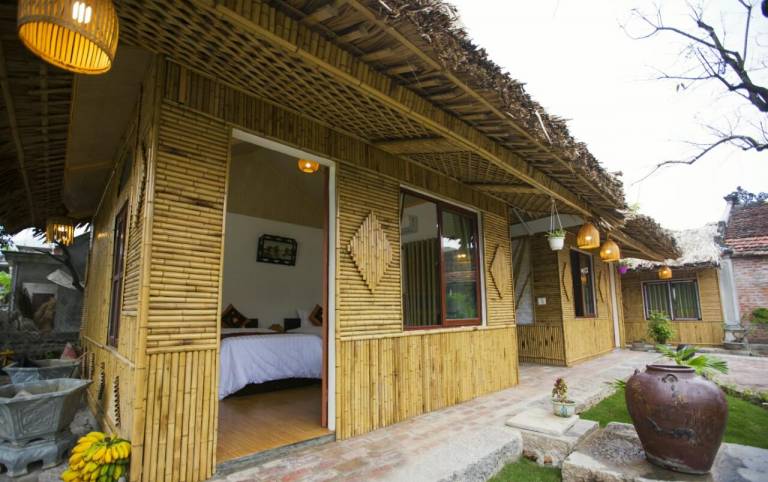 Lodge with patio & yard | Pets allowed in Hoa Lu