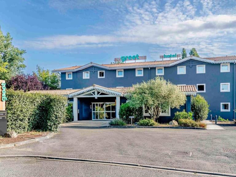 Greet Hotel Bordeaux Floirac Arena in Villenave-d'Ornon