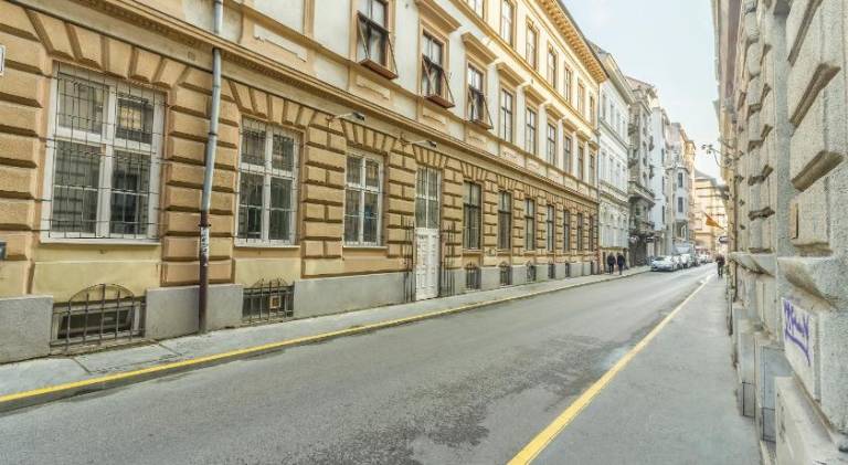 Wonderful rental apartment | Close to St. Stephen's Basilica | Perfect for remote work | Pets allowed — photo 5