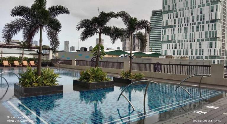 SonSon at Manhattan Plaza Tower 1, Araneta, Cubao, Quezon City — photo 2